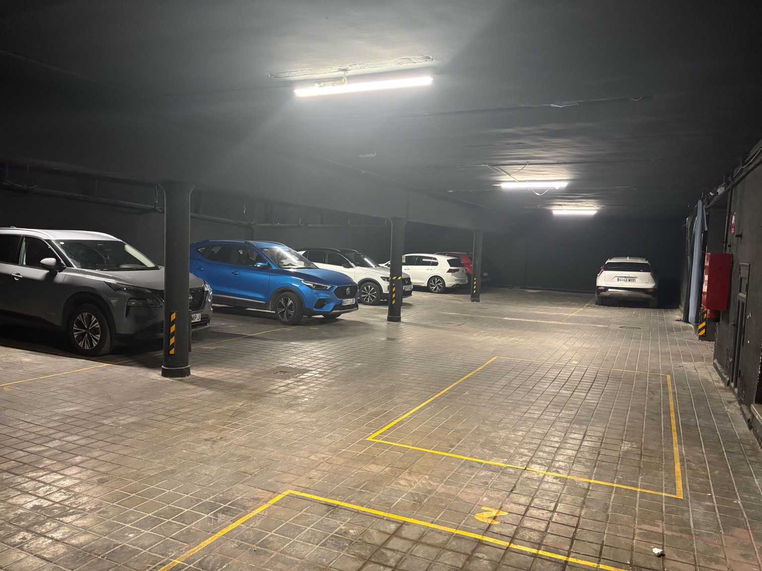Parking en Hotel Life
